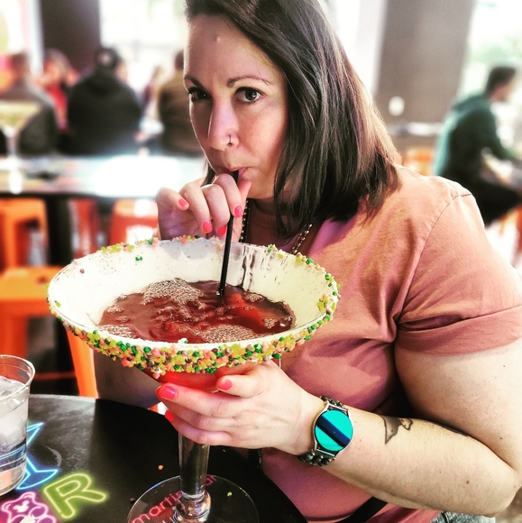 Meet your Posher, Christy - Picture 3 of 4